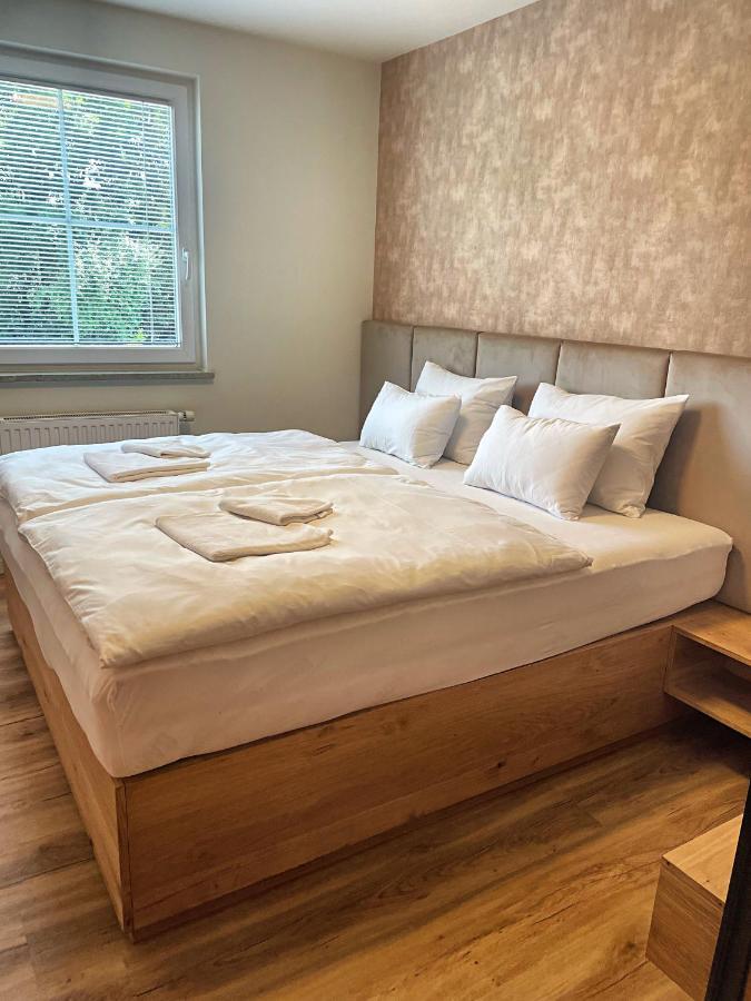 Vila Urbana Luxury Apartments Lesce  Esterno foto
