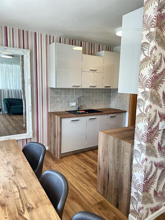 Vila Urbana Luxury Apartments Lesce  Esterno foto