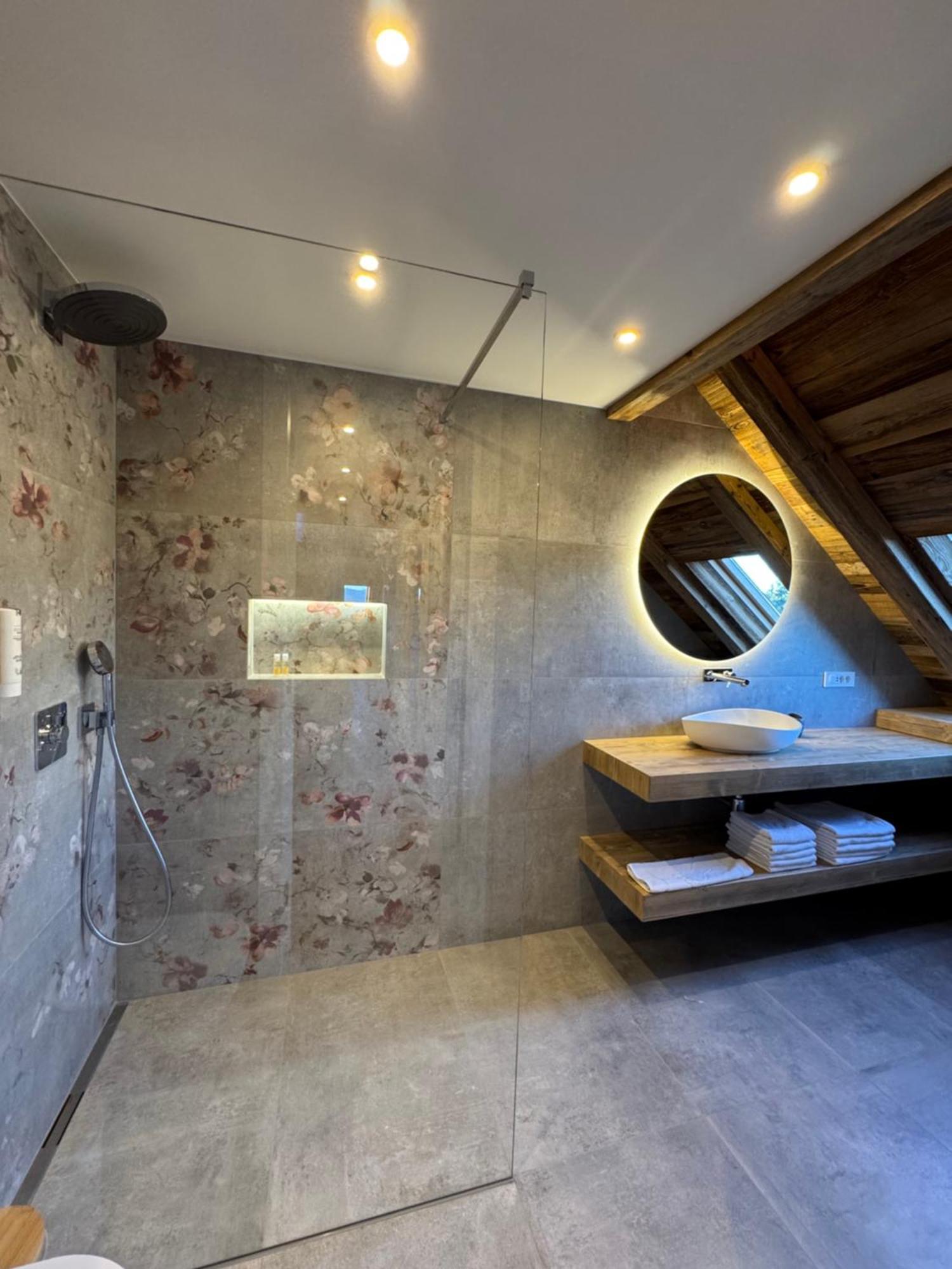 Vila Urbana Luxury Apartments Lesce  Esterno foto
