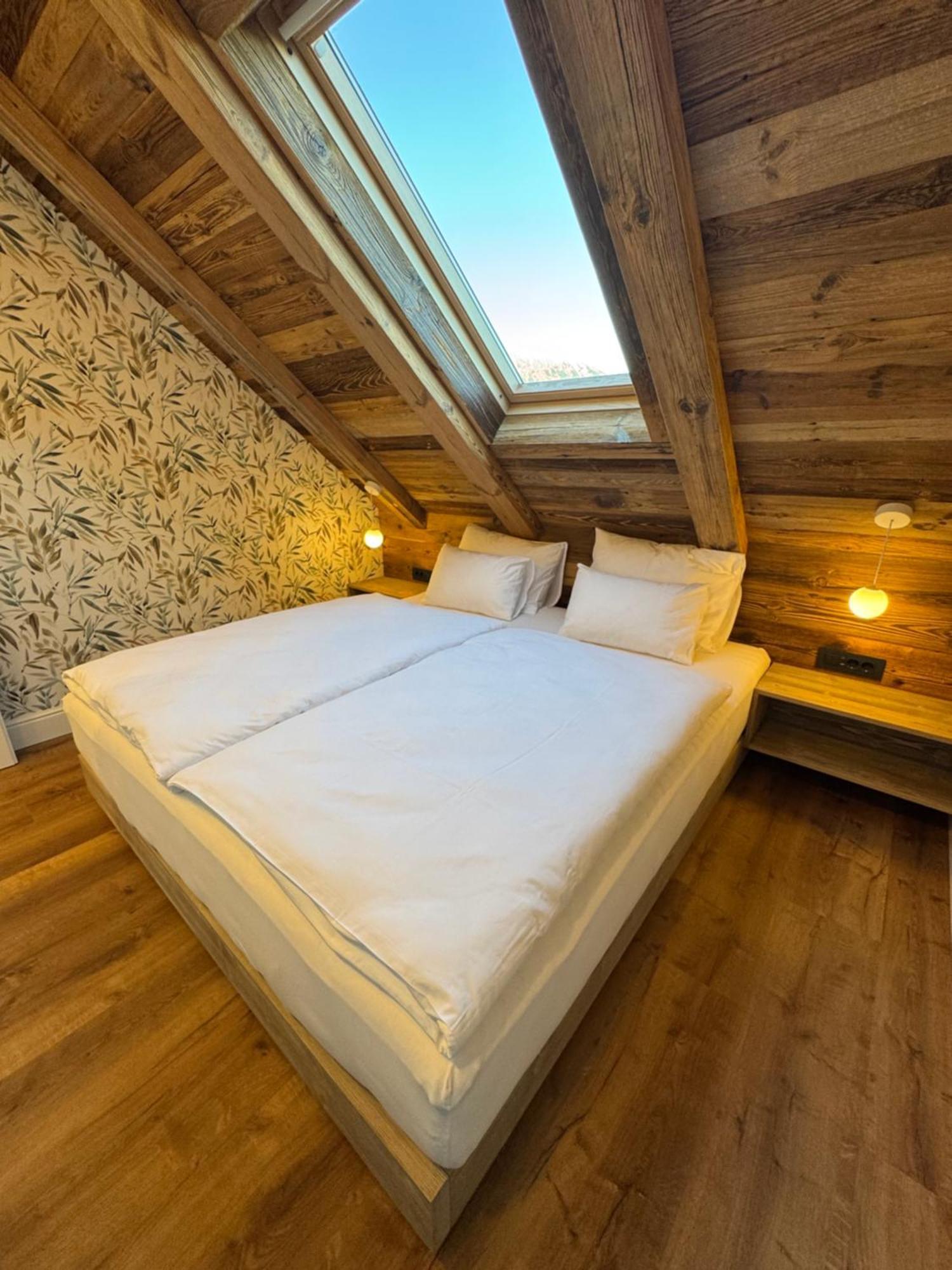 Vila Urbana Luxury Apartments Lesce  Esterno foto